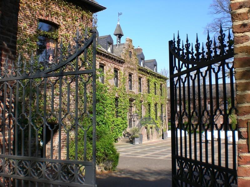 Burg Wegberg Hotel & Eventlocation Exterior photo
