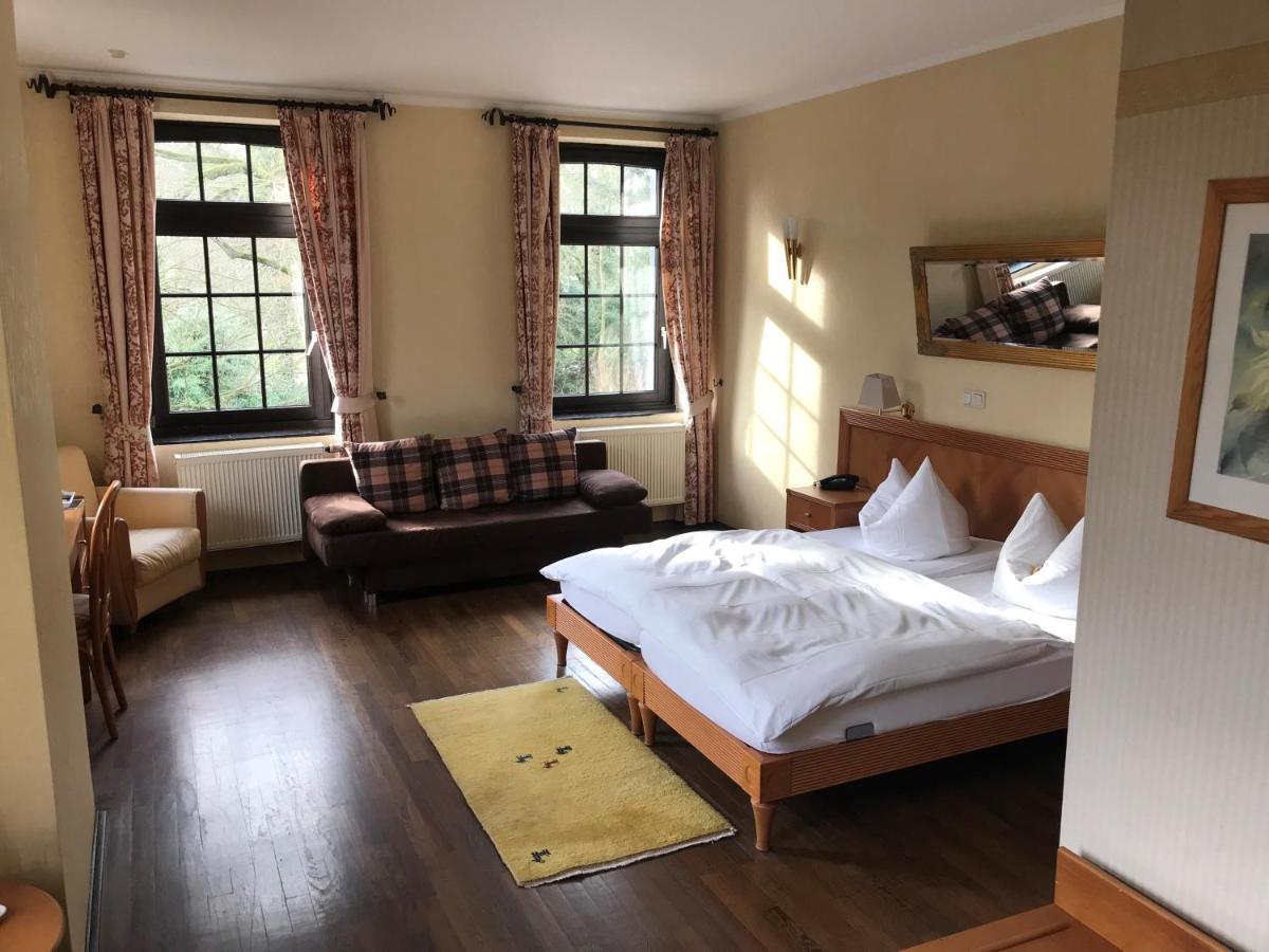 Burg Wegberg Hotel & Eventlocation Exterior photo